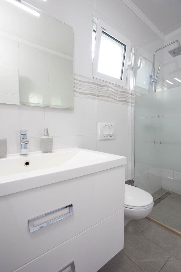 Apartments Edi - Zf Hvar Хвар Екстериор снимка