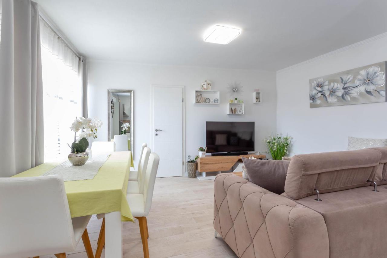 Apartments Edi - Zf Hvar Хвар Екстериор снимка