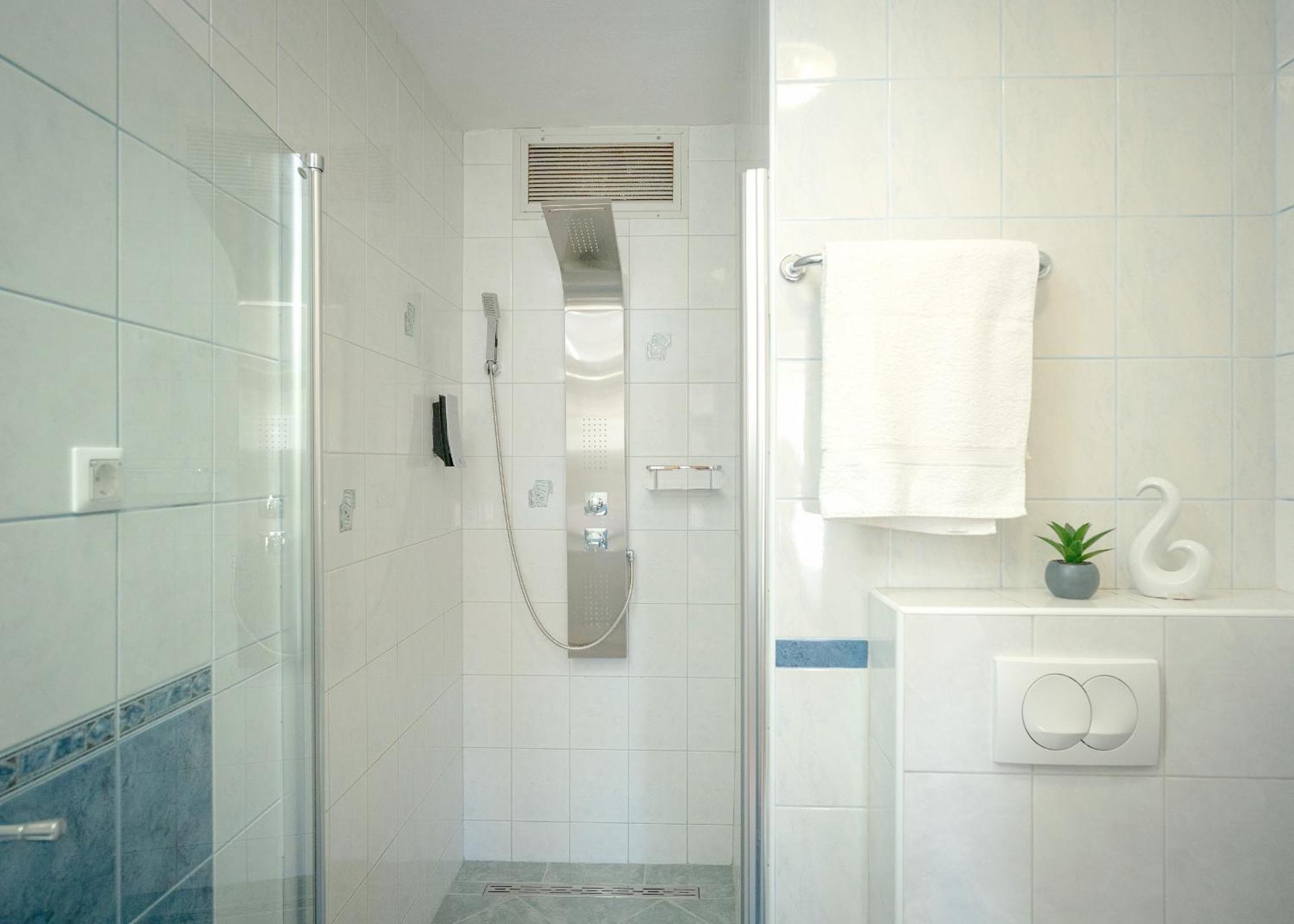 Apartments Edi - Zf Hvar Хвар Екстериор снимка